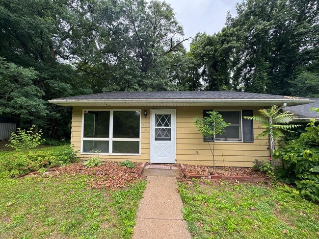 Building Photo - 908 Asbury Ct Unit 914