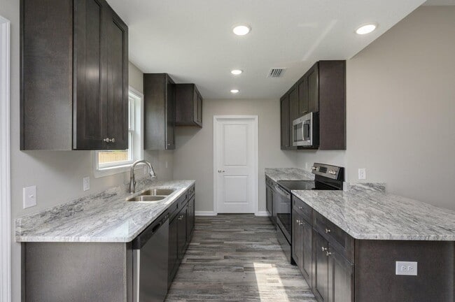 Photo - 6014 Colton Blaine Ct