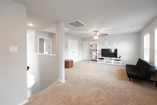Building Photo - 31718 Wellington Pass Rental
