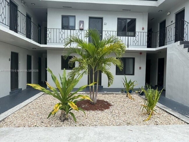 Photo - 805 W 30th St Unit 22