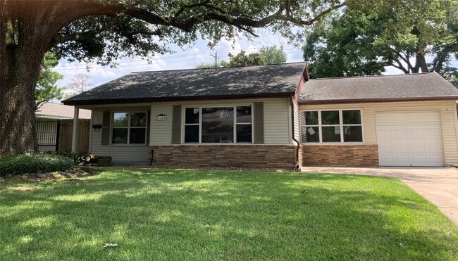 Building Photo - 1605 Lamonte Ln