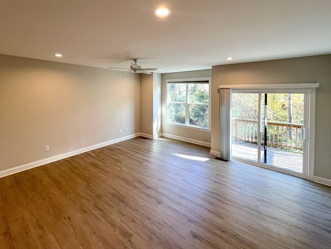 1529 Birnam Dr