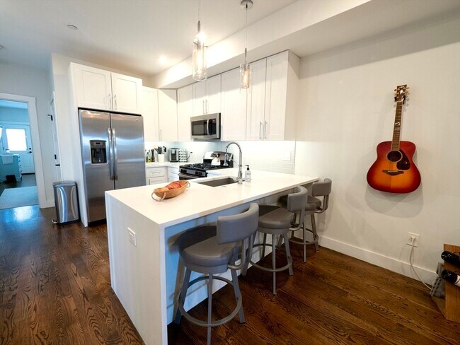 Photo - 65 Border St Unit 4