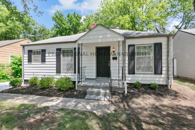 Photo - Updated 3 bed / 2 bath house With Exceptio...