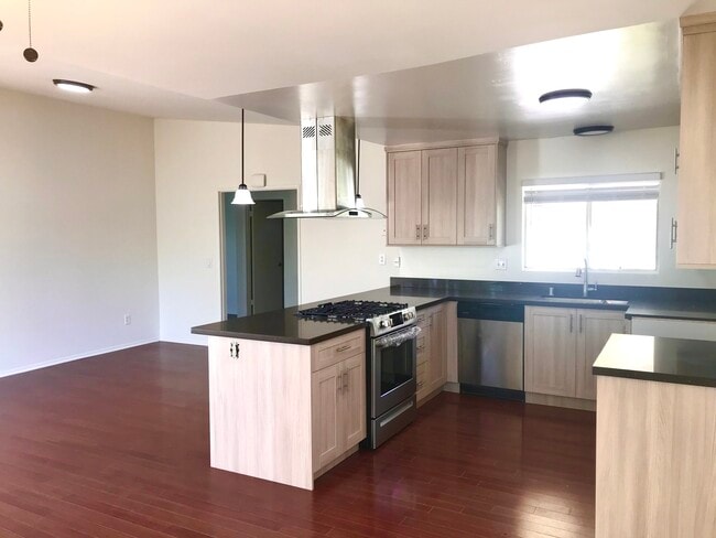Kitchen and Family room - 22819 Gershwin Dr