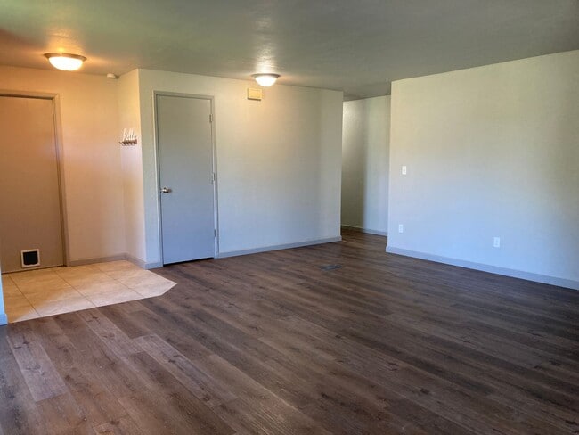 Photo - 1309 Woodbury St