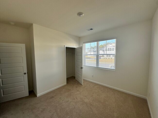 Photo - 134 Oakchase Pk Ln