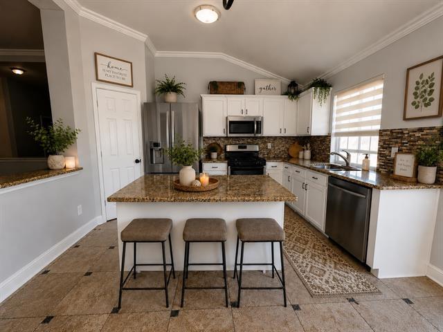 Photo - 813 Essex Dr