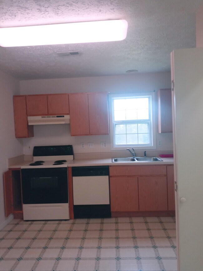 Photo - 156 Idlewild Dr Unidad Apt. C