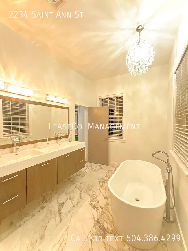 Photo - 2234 St Ann St.