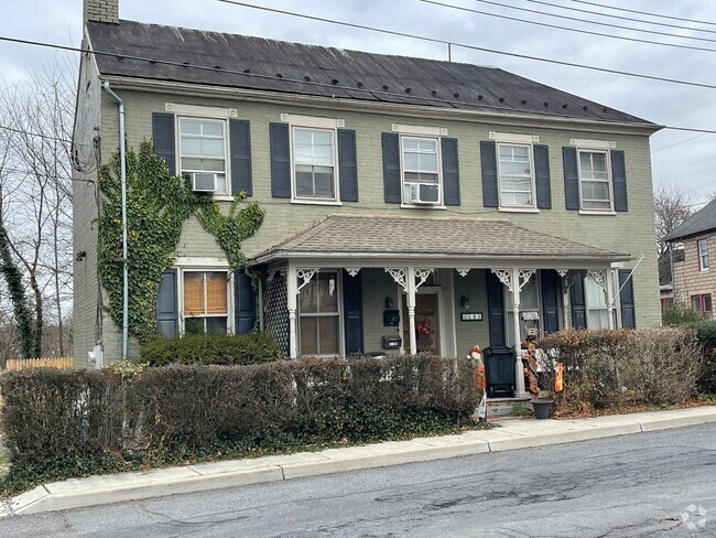 Building Photo - 103 W Seminary St Unit 1 Rental