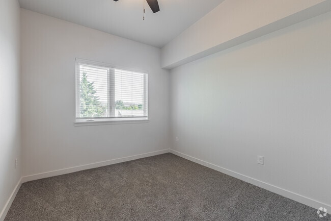 2BR, 2BA- 969SF - Primary Bedroom