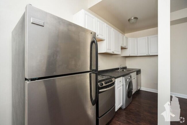 Building Photo - 0 bedroom in Chicago IL 60657 Rental
