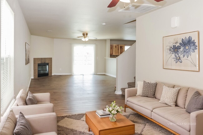 Photo - 251 Bermuda Lakes Dr