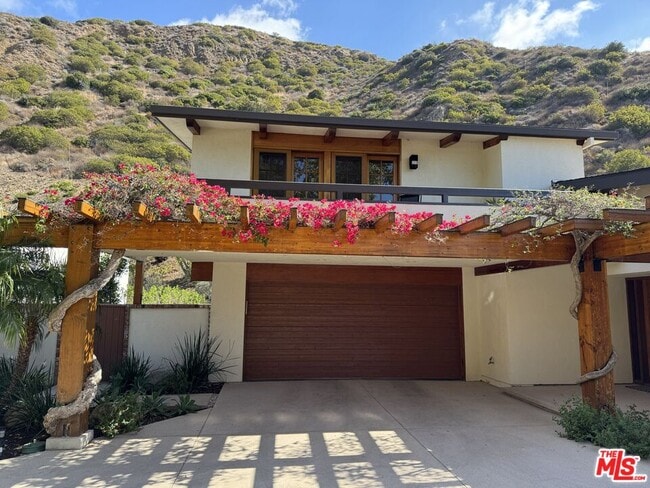 5942 Paseo Cyn Dr