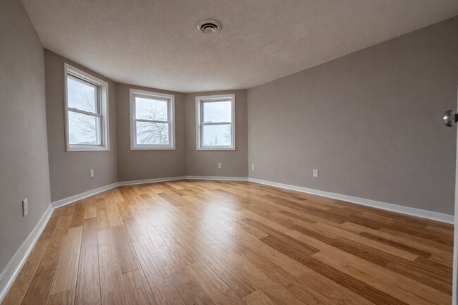 Photo - 331 Belleville Ave Unidad 1E