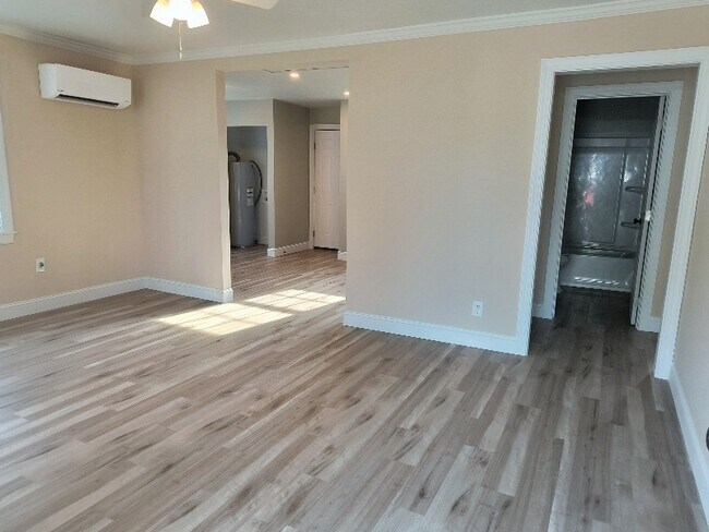 Photo - 532 Harwell Ave