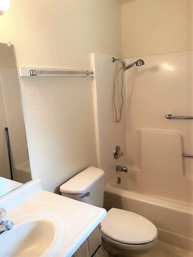 Photo - Cute House in N. Redding