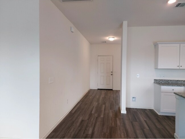 Photo - 1024 Long Bay Ct