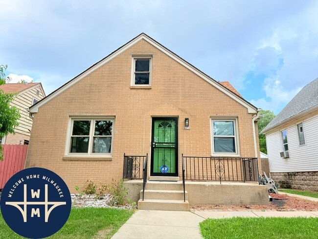 Building Photo - 4634 N 39th St
