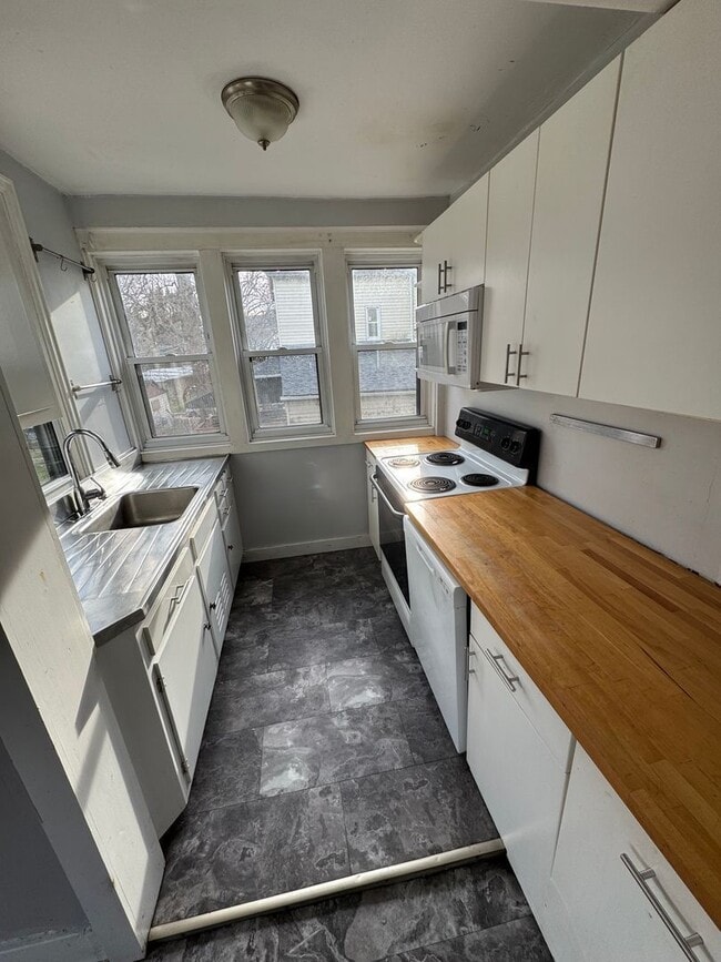 Photo - 529 Ohio River Blvd