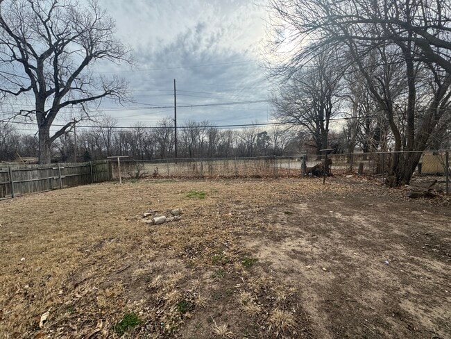 Photo - 608 W Emporia Ave