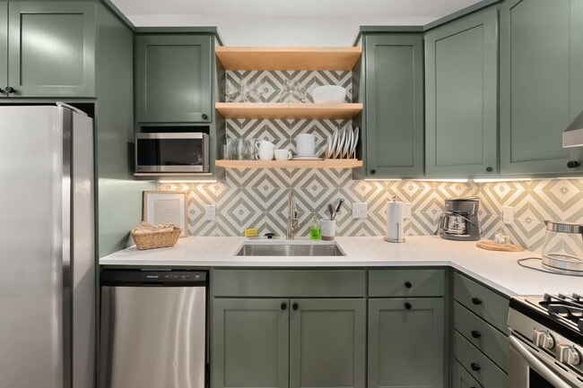 Photo - 1806 Garden St