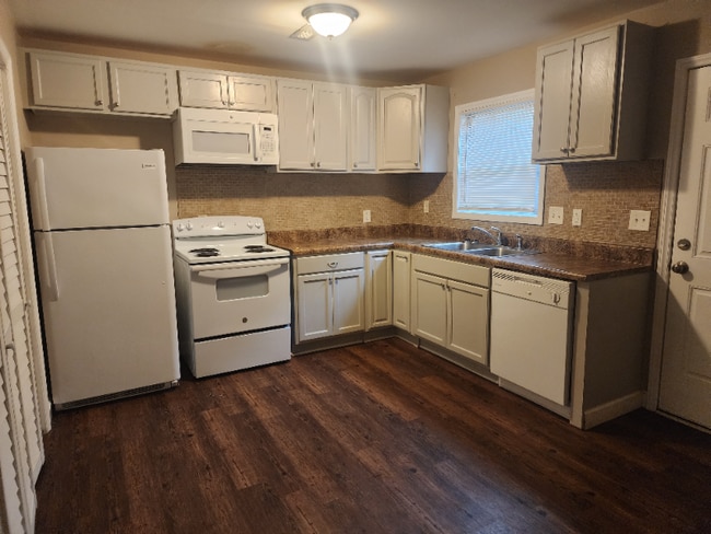 Photo - 1411 Tangora Ln