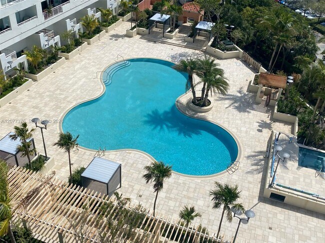 400 S Pointe Dr Unit 1906