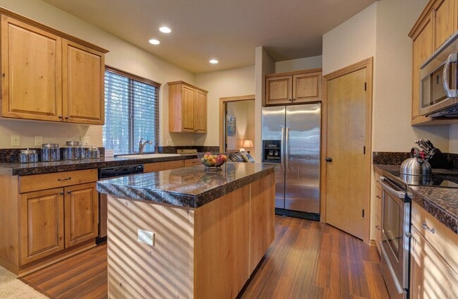 Building Photo - 16831 Jacinto Rd Rental