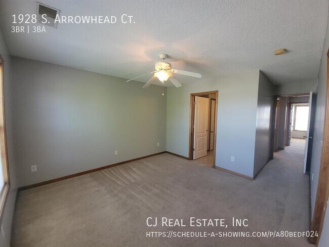 Photo - 1928 S Arrowhead Ct