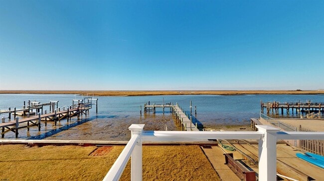 Photo - 2605 Bayshore Ave
