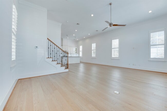 Photo - 8736 Oak Kolbe Ln