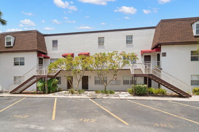 FURNISHED Condo For Rent in Tudor Cay! - FURNISHED Condo For Rent in Tudor Cay! Unit C107