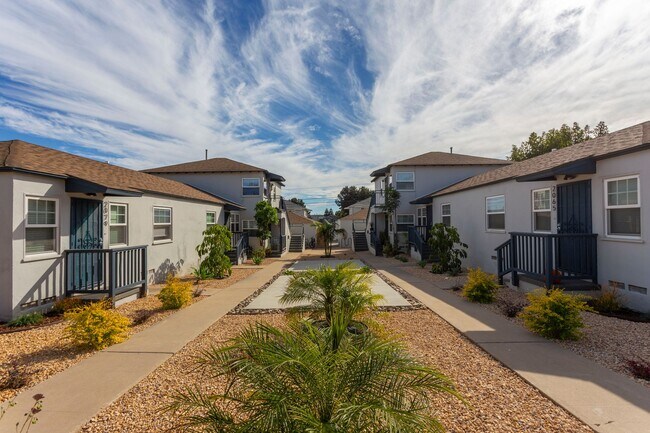 Photo - Upstairs Two Bedroom with Lots of Light in Great Pacific Beach Location! Unit 2071