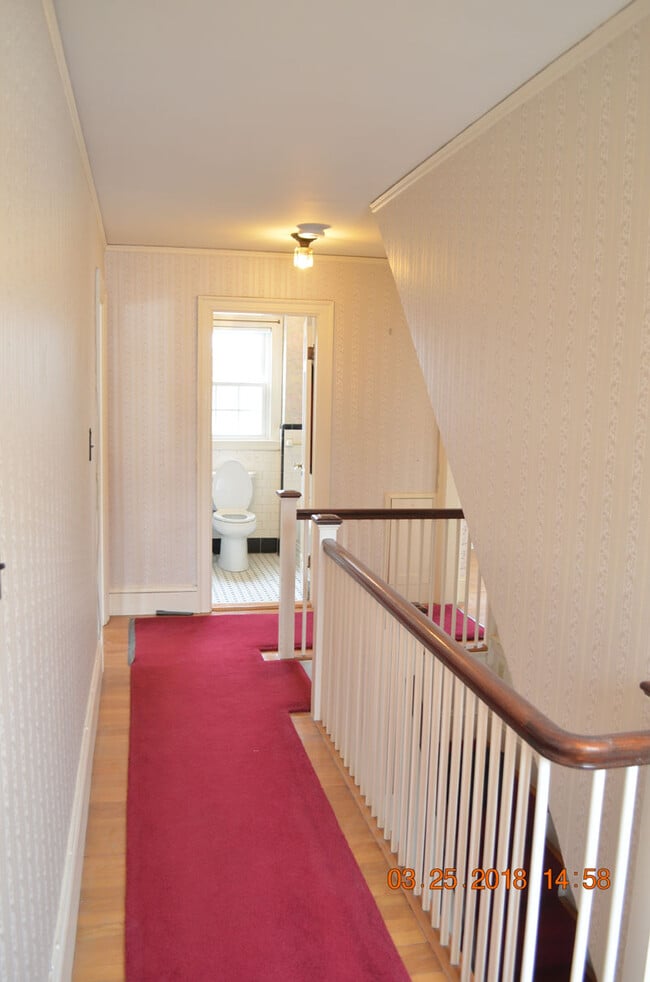 60 Undine Rd