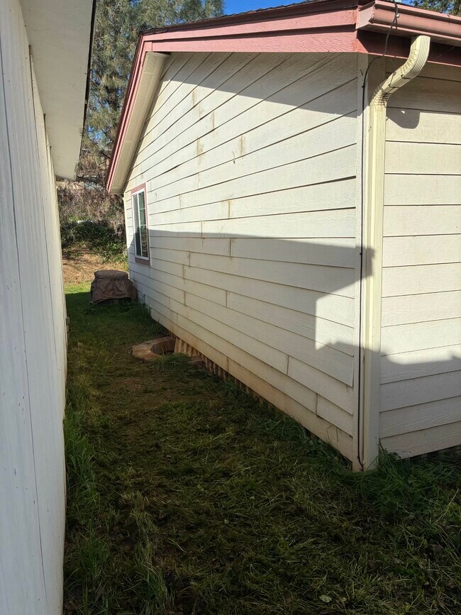 Photo - 5173 Bullion St