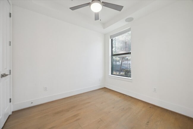 Photo - 2401 Crawford St Unit C4A