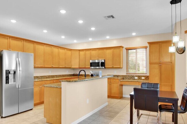 Photo - 9022 Dupont Pl