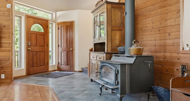 Photo - Welcome to Your Dream Home- Peaceful, Secluded... A MUST TOUR