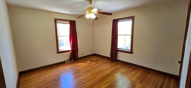 Photo - House for Rent in Southwest City