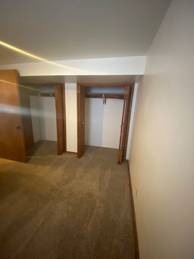 Photo - Midtown Three Bedroom Basement Space for R...