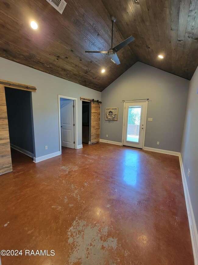 Photo - 917 W Broussard Rd