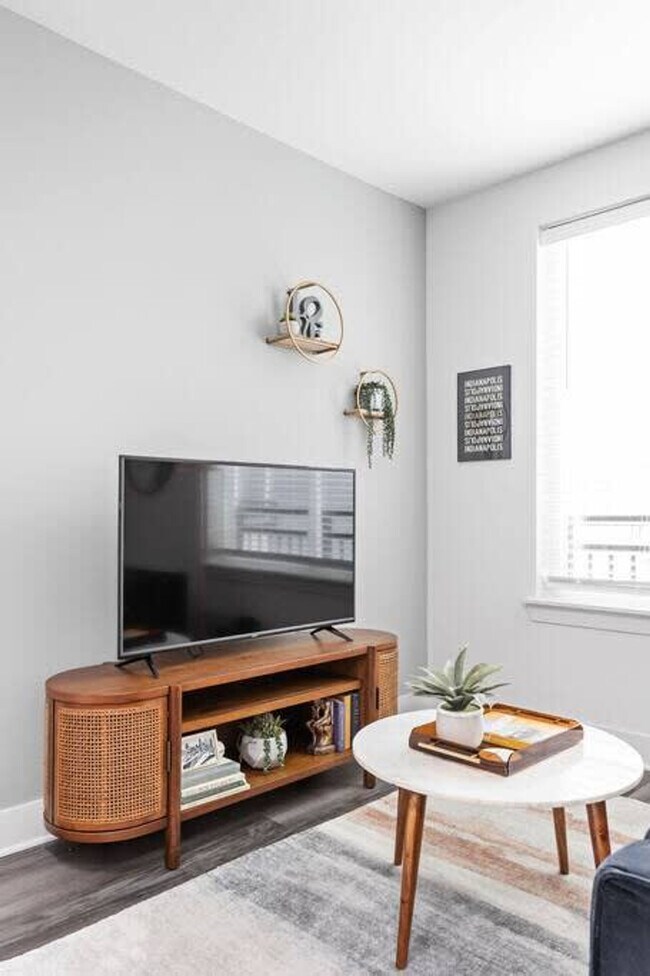 Photo - 520 E Washington St Unidad ID1407019P