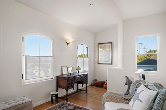 Photo - 525 Laurel Ave