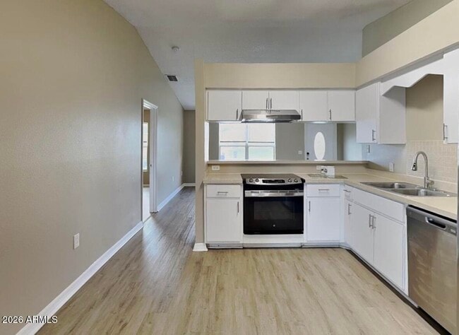 Photo - 8907 W Roma Ave