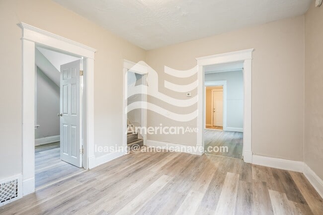 Photo - 818 Blaine Ave