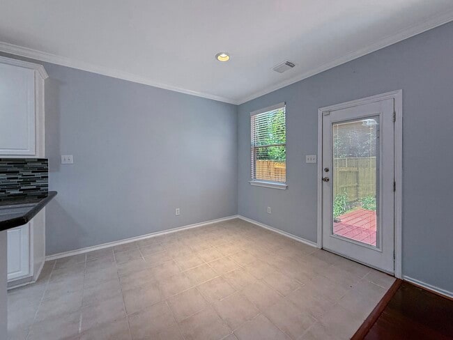 Photo - 3 Peach Ridge Pl