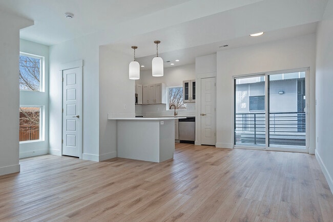 Photo - 1716 S 900 E