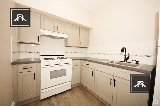 Building Photo - 0 bedroom in Brighton MA 02135 Unit 24 Rental